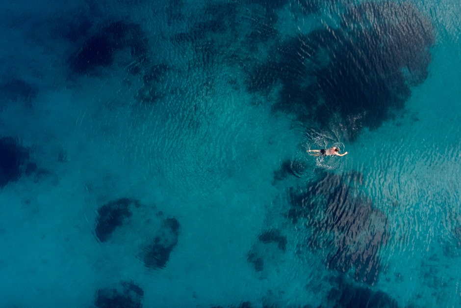 Купание в открытом море