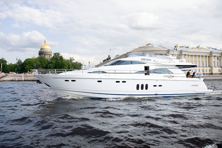 Аренда яхты Fairline Squadron 68