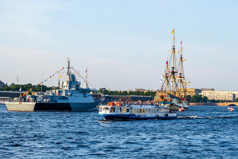 День ВМФ — экскурсия на теплоходе
